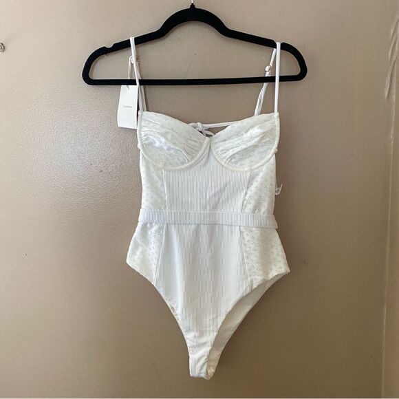 Tularosa Gardenia Swimsuit white one piece underwire bust bathing cut out NWT S - Picture 9 of 13